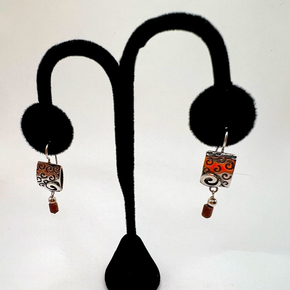 Pretty dangle easy hook fashion silver earrings - Picture 3 of 4